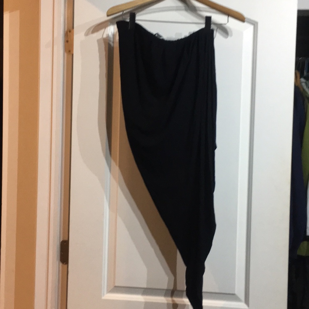 Asymmetrical shirt with gold zipper detail